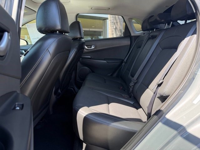 2023 Hyundai Kona Electric Limited Limited FWD Electric [19]