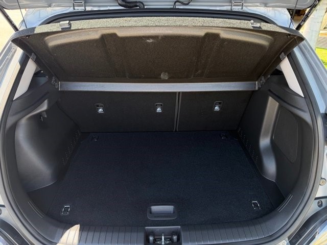 2023 Hyundai Kona Electric Limited Limited FWD Electric [21]