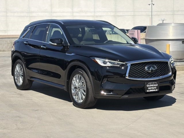2023 Infiniti QX50 photo 2