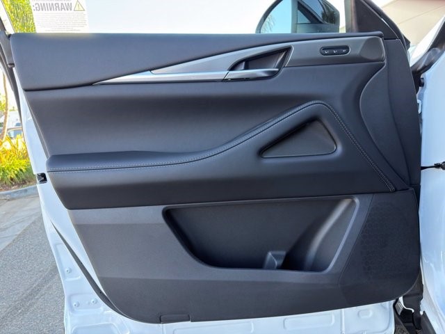 2027 INFINITI QX65 LUXE LUXE AWD Intercooled Turbo Premium Gasoline I-4 2.0 L/122 [11]