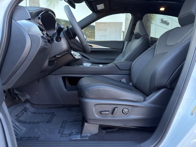2027 INFINITI QX65 LUXE LUXE AWD Intercooled Turbo Premium Gasoline I-4 2.0 L/122 [14]