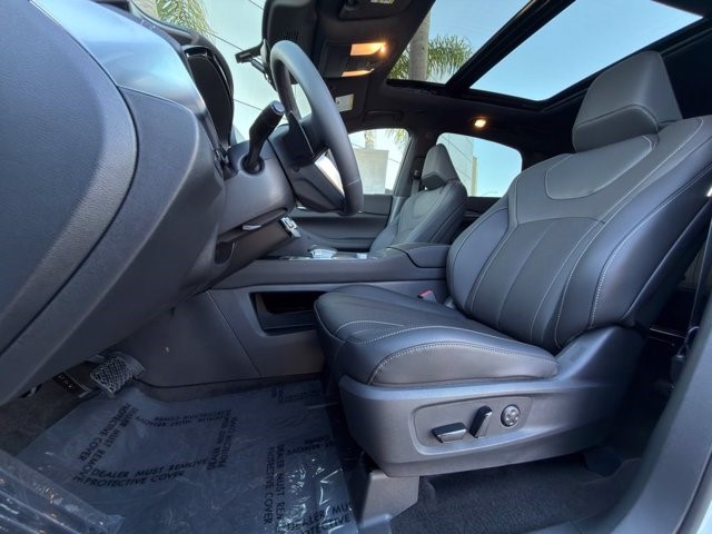 2027 INFINITI QX65 LUXE LUXE AWD Intercooled Turbo Premium Gasoline I-4 2.0 L/122 [15]