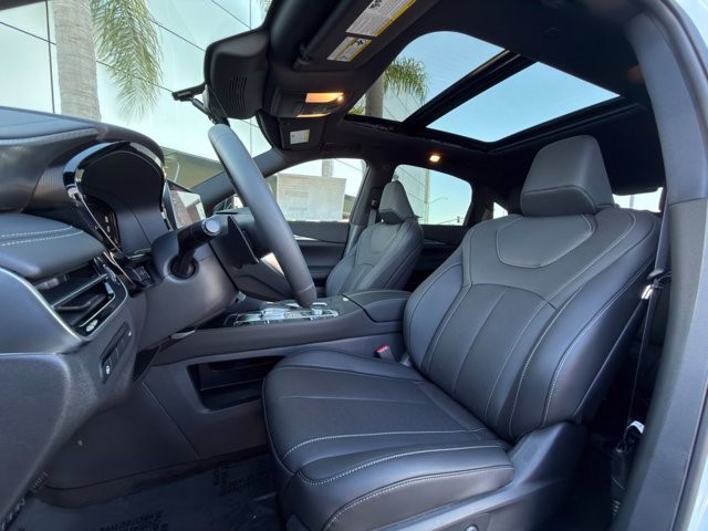 2027 INFINITI QX65 LUXE LUXE AWD Intercooled Turbo Premium Gasoline I-4 2.0 L/122 [16]