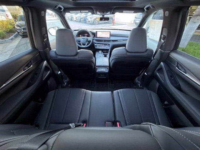 2027 INFINITI QX65 LUXE LUXE AWD Intercooled Turbo Premium Gasoline I-4 2.0 L/122 [27]