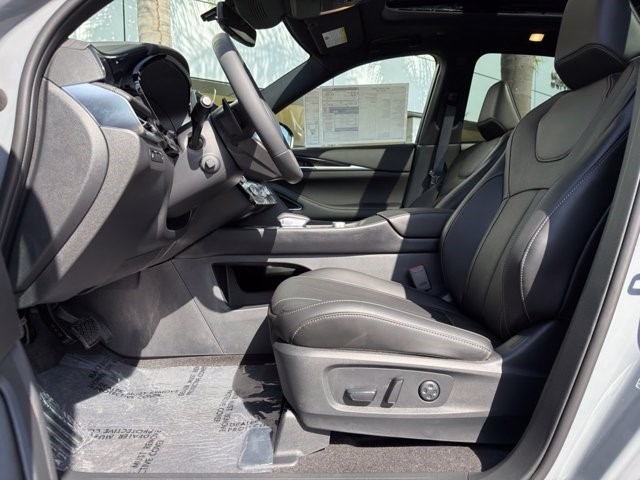 2027 INFINITI QX65 SPORT SPORT AWD Intercooled Turbo Premium Gasoline I-4 2.0 L/122 [14]