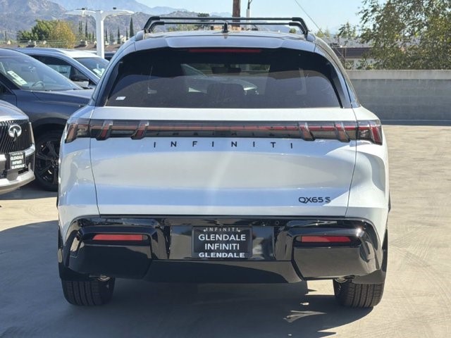 2027 Infiniti QX65 photo 4