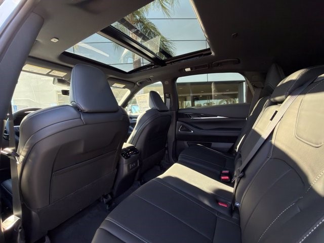 2027 INFINITI QX65 SPORT SPORT AWD Intercooled Turbo Premium Gasoline I-4 2.0 L/122 [21]