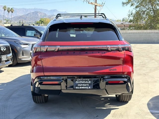 2027 Infiniti QX65 photo 5