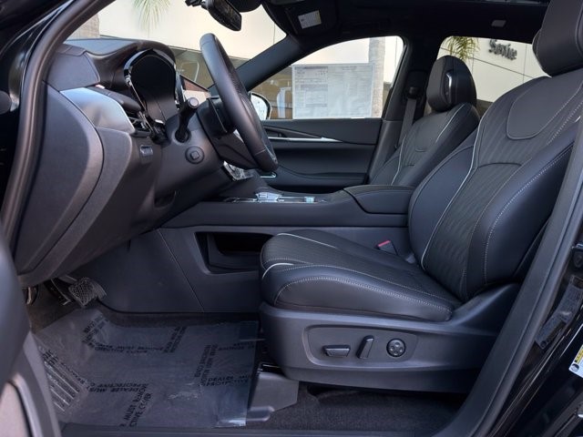 2027 INFINITI QX65 AUTOGRAPH AUTOGRAPH AWD Intercooled Turbo Premium Gasoline I-4 2.0 L/122 [14]