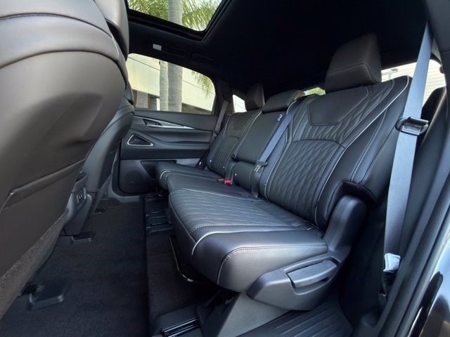 2027 INFINITI QX65 AUTOGRAPH AUTOGRAPH AWD Intercooled Turbo Premium Gasoline I-4 2.0 L/122 [19]