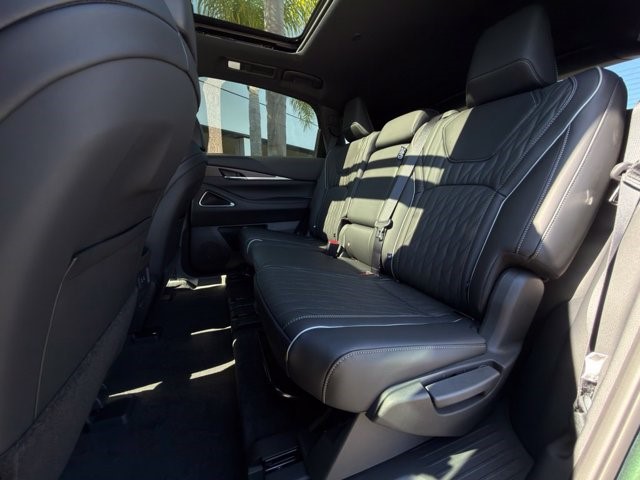 2027 INFINITI QX65 AUTOGRAPH AUTOGRAPH AWD Intercooled Turbo Premium Gasoline I-4 2.0 L/122 [18]