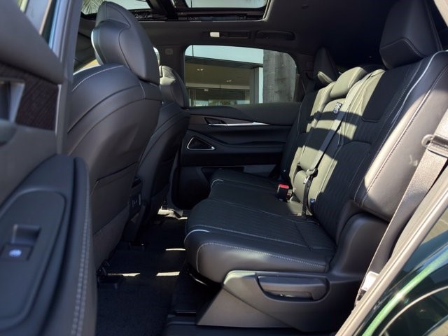 2027 INFINITI QX65 AUTOGRAPH AUTOGRAPH AWD Intercooled Turbo Premium Gasoline I-4 2.0 L/122 [19]