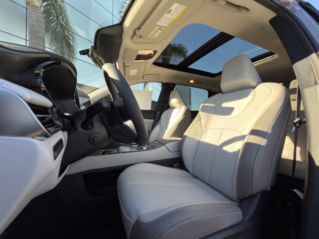 2027 INFINITI QX60 LUXE LUXE FWD Intercooled Turbo Premium Gasoline I-4 2.0 L/122 [16]