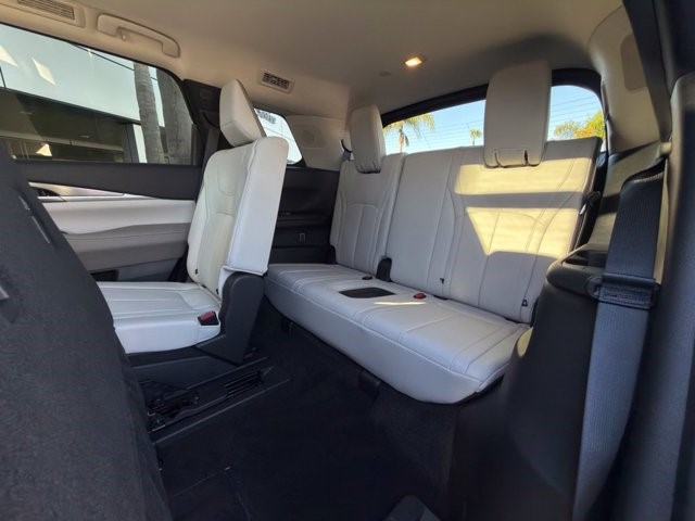 2027 INFINITI QX60 LUXE LUXE FWD Intercooled Turbo Premium Gasoline I-4 2.0 L/122 [23]