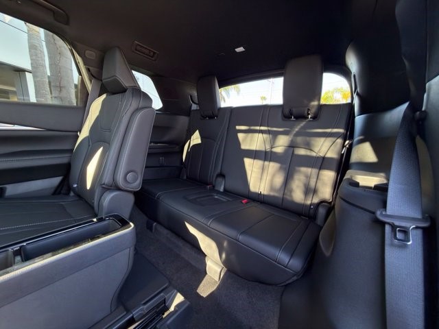 2027 INFINITI QX60 SPORT SPORT AWD Intercooled Turbo Premium Gasoline I-4 2.0 L/122 [22]
