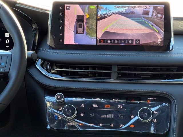 2027 INFINITI QX60 SPORT SPORT AWD Intercooled Turbo Premium Gasoline I-4 2.0 L/122 [30]