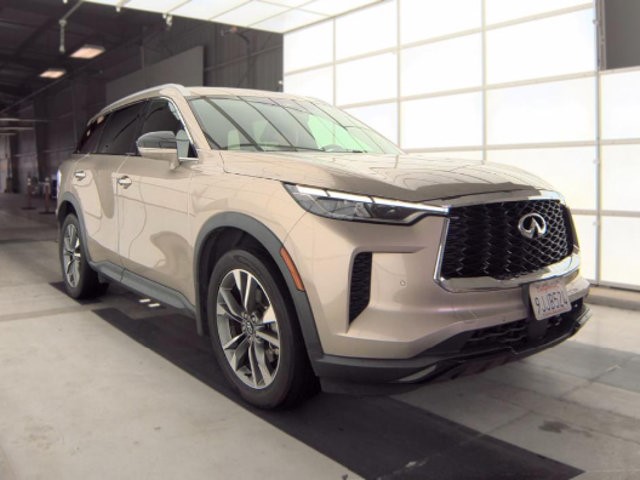 2023 INFINITI QX60 LUXE LUXE AWD Premium Gasoline V-6 3.5 L/213 [3]