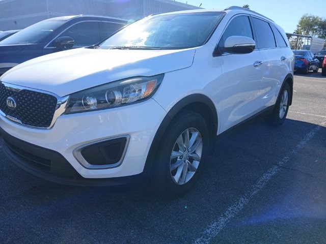 2016 Kia Sorento LX FWD 4dr 2.4L LX Regular Unleaded I-4 2.4 L/144 [5]