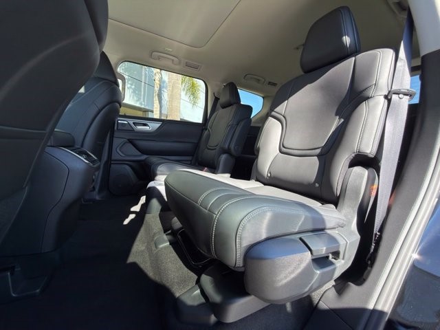 2027 INFINITI QX80 PURE PURE AWD Twin Turbo Premium Gasoline V-6 3.5 L/213 [18]