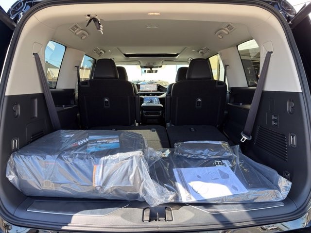 2027 INFINITI QX80 PURE PURE AWD Twin Turbo Premium Gasoline V-6 3.5 L/213 [25]