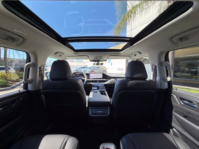 2027 INFINITI QX80 PURE PURE AWD Twin Turbo Premium Gasoline V-6 3.5 L/213 [27]