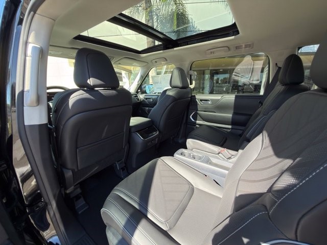 2027 INFINITI QX80 LUXE LUXE RWD Twin Turbo Premium Gasoline V-6 3.5 L/213 [23]