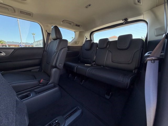 2027 INFINITI QX80 LUXE LUXE RWD Twin Turbo Premium Gasoline V-6 3.5 L/213 [24]