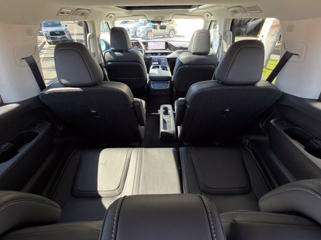 2027 INFINITI QX80 LUXE LUXE RWD Twin Turbo Premium Gasoline V-6 3.5 L/213 [30]