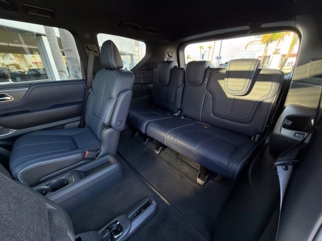 2027 INFINITI QX80 SPORT SPORT AWD Twin Turbo Premium Gasoline V-6 3.5 L/213 [23]