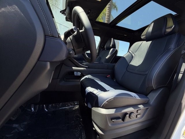 2027 INFINITI QX80 SPORT SPORT AWD Twin Turbo Premium Gasoline V-6 3.5 L/213 [17]