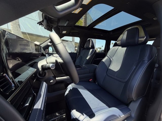 2027 INFINITI QX80 SPORT SPORT AWD Twin Turbo Premium Gasoline V-6 3.5 L/213 [18]