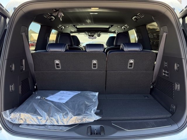 2027 INFINITI QX80 SPORT SPORT AWD Twin Turbo Premium Gasoline V-6 3.5 L/213 [27]
